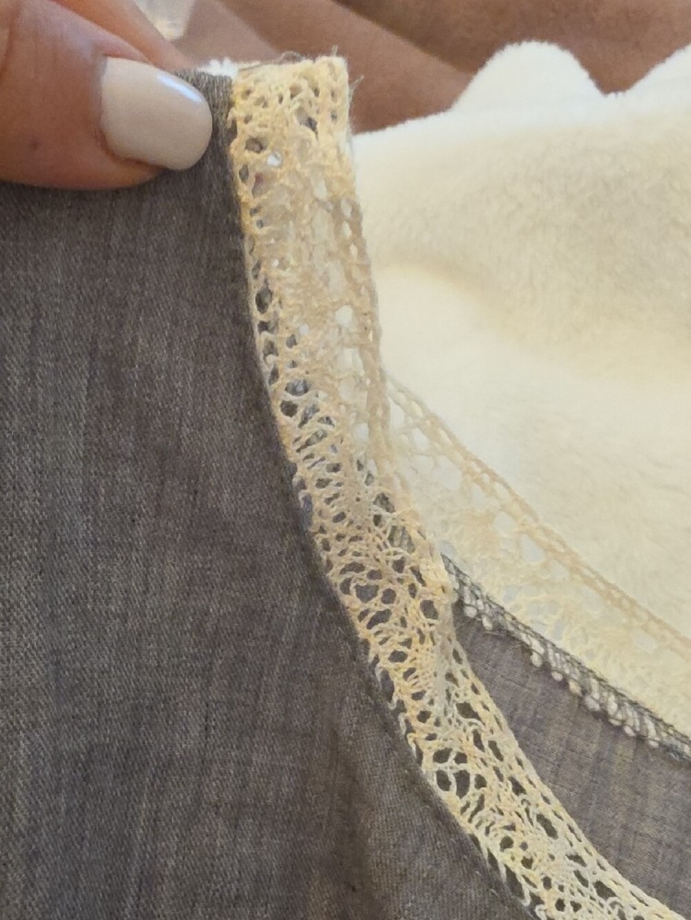 Linen Crochet-Trim Sleeveless Top - Cream - Picture 4 of 4